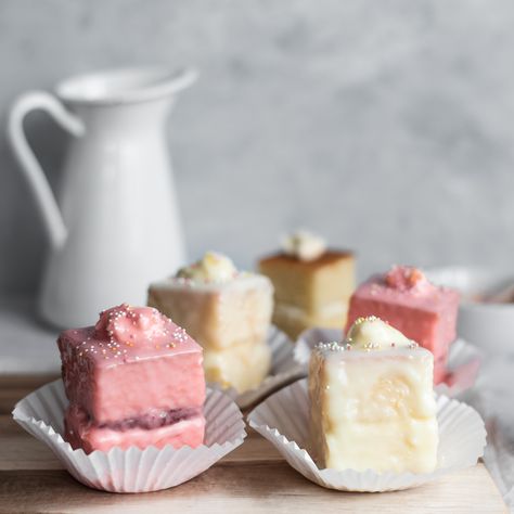 Best Fondant Recipe, Fondant Fancies, Flavoured Buttercream, French Fancies, Smooth Icing, Lemon Curd Cake, Fondant Recipe, Butter Icing, Sponge Cake Recipes