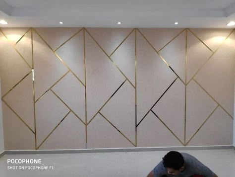 Trending wall panels ideas Organizing Wardrobe, Organize Wardrobe, Organization Wardrobe, Wardrobe Laminate, Wardrobe Laminate Design, Closets Ideas, Sliding Door Wardrobe Designs, Laminate Design, Wardrobe Design Modern