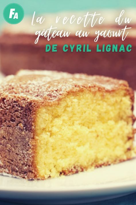 Idéal au goûter ou pour un dessert express, le gâteau au yaourt est un incontournable de la pâtisserie. Notre chef préféré Cyril Lignac propose sa propre version de ce gâteau traditionnel, revisité avec des zestes de citron ! Le plus ? Sa recette est très simple à réaliser ! Coconut Cakes, Bolo Fit, Sushi Time, Coconut Cake, World Recipes, Keto Meal Plan, Easy Cake, Sin Gluten, Sans Gluten