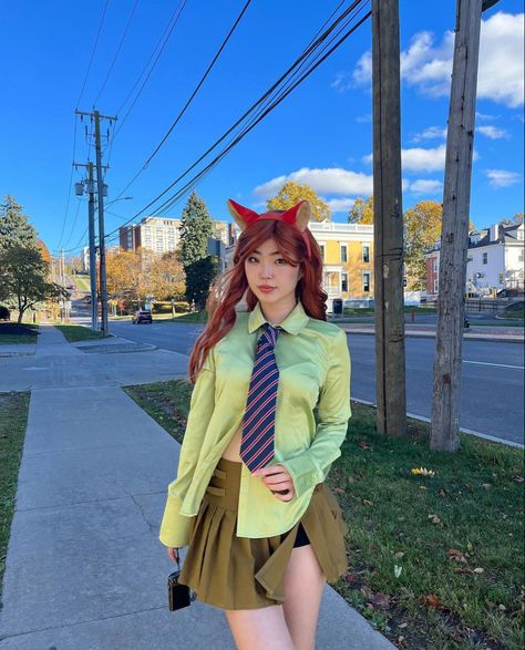 Kpop Halloween Costumes Ideas, Nick Wilde Halloween Costume, Ginger Halloween Costumes, Ginger Cosplay, Nick Wilde Costume, Kpop Halloween Costume, Vanellope Von Schweetz, Disney Themed Outfits, Party New Year