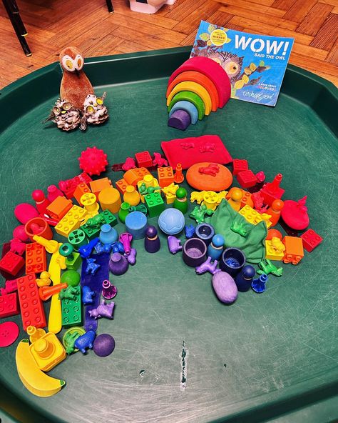 🌈✨ Rainbow magic on the Tuff Tray! 🦉✨ Wow, said the owl, as vibrant colors dance before your eyes! Explore the wonders of nature and sensory play with our rainbow-themed setup. #TuffTrayAdventures #RainbowMagic #SensoryPlay #WowSaidTheOwl #timhopsgood #literacy #eyfs #learningthroughplay #inspiretheirearlyyears #earlyyears #colour Early Years Foundation Stage, Rainbow Magic, Tuff Tray, Forest School, Learning Through Play, Early Childhood Education, Sensory Play, Wizard Of Oz, Engagement Activities