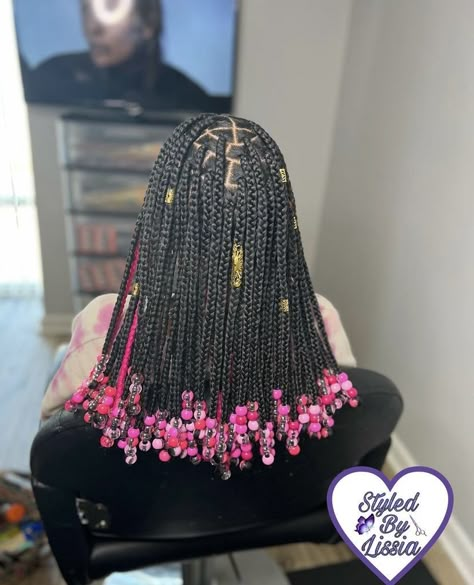 Knotless Box Braids With Pink Beads, Long Braids With Pink Beads, Pink Beads On Braids, Box Braids With Pink Beads, Pink Peekaboo Braids With Beads, Knotless Braids With Pink, Braids With Pink Beads, Braided Beads Hairstyles, Knotless Box Braids With Beads