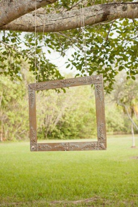 31 DIY Outdoor Photo Booth Ideas From Pinterest – SheKnows Backyard Anniversary Party, Selfie Station Ideas, Shopkins Party Decorations, Wedding Tumblr, Diy Fotokabine, Wedding Gown With Sleeves, Outdoor Photo Booths, Rustic Diy Decor, Spring Garden Decor