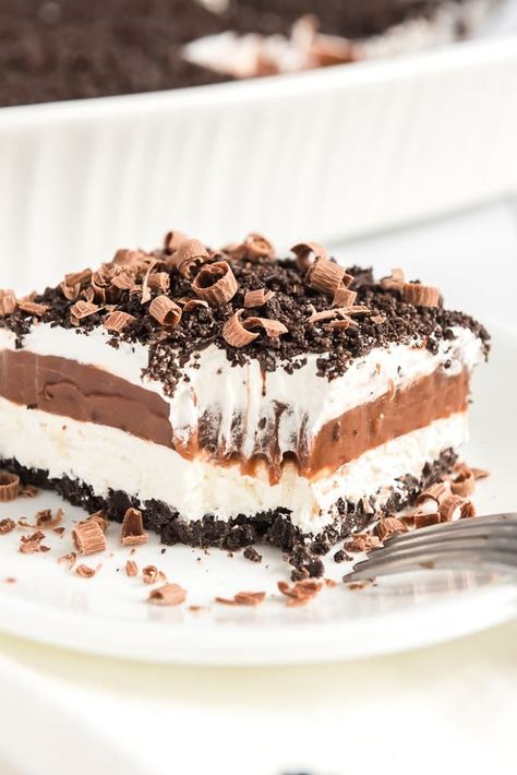 15 No-Bake Desserts for Hot Summer Days - Six Clever Sisters Lasagna Dessert, Chocolate Lasagna Recipe, No Bake Chocolate Desserts, Oreo Fluff, Smores Dessert, Diy Dessert, Chocolate Lasagna, Baked Dessert, Easy No Bake Desserts