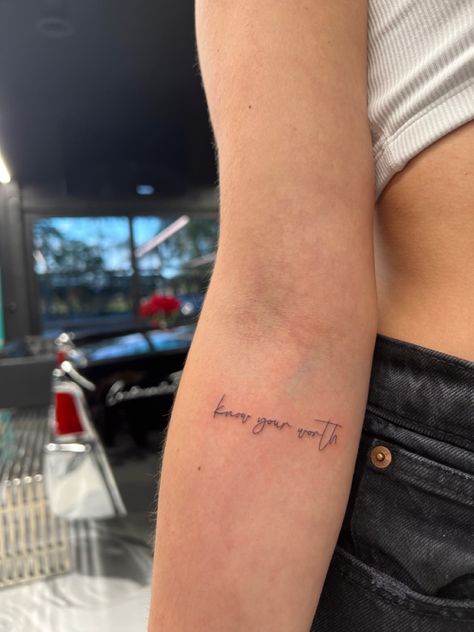 Small Handwriting Tattoo Placement, Tattoo Ideas Writing Words, Tattoo Placements For Words, Fine Tattoo Writing, Quote Tattoo Placement Ideas, Minimalist Tattoo Writing, Writing Placement Tattoo, Fine Line Script Tattoo Forearm, Handwriting For Tattoos