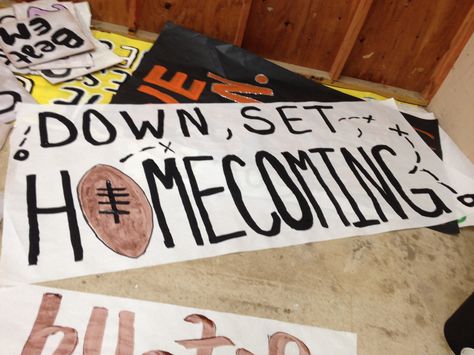 #cheersigns #cheerleading #homecoming #paint Pep Rally Themes, School Spirit Ideas Pep Rally, High School Football Posters, Cheerleading Signs, Homecoming Poster Ideas, School Spirit Posters, Rally Idea, Homecoming Signs, Cute Homecoming Proposals