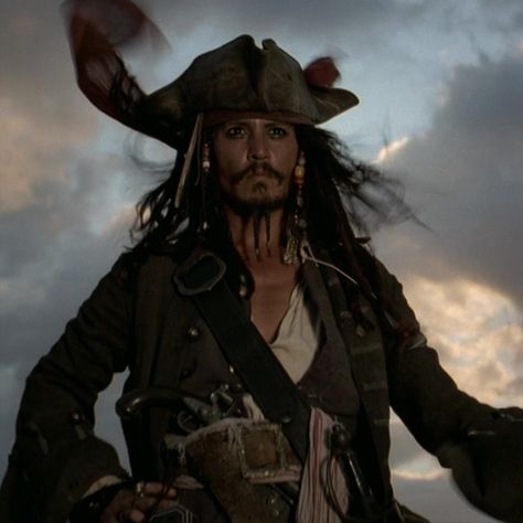 Jack Sparrow Aesthetic, Sparrow Aesthetic, Curse Of The Black Pearl, Pirates Of Caribbean, Kaptan Jack Sparrow, Johnny Depp Pictures, The Black Pearl, The Carribean, Movie Poster Wall