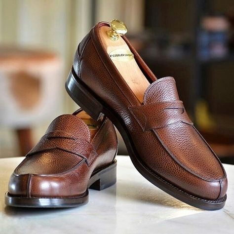 Men Shoes Aesthetic, Mens Dress Hats, Mens Shoes Casual, Gents Shoes, Black Oxford Shoes, Black Men Fashion Swag, Shoes Aesthetic, Gentleman Shoes, Best Shoes For Men