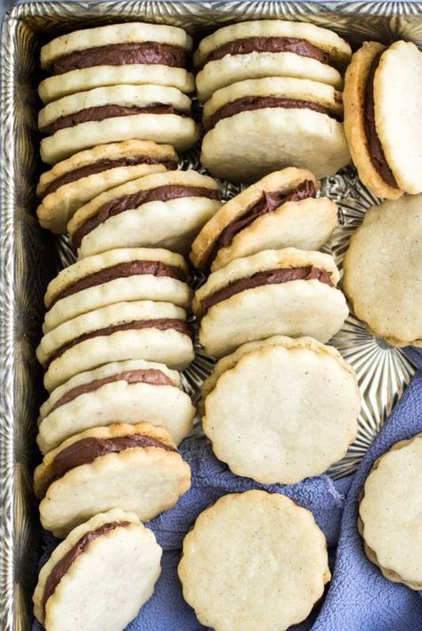 Vanilla Bean Sandwich Cookies with Chocolate Cream Bean Sandwich, Chocolate Cream Filling, Cream Filled Cookies, Sandwich Cookies Filling, Sugar Spun Run, Gluten Free Chocolate Cookies, Fudge Dessert, Vanilla Cream Filling, Chocolate Shortbread Cookies