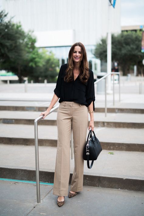 The Miller Affect wearing khaki trousers in Julie fit from LOFT Office Wear Trousers Women, Trouser Formal Women, Khaki Dress Pants Outfit Women, Khaki Trouser Outfit Women, Women Trousers Outfits, Khaki Outfits For Women, Khaki Trousers Outfit, Formals For Women, Formal Trousers Women