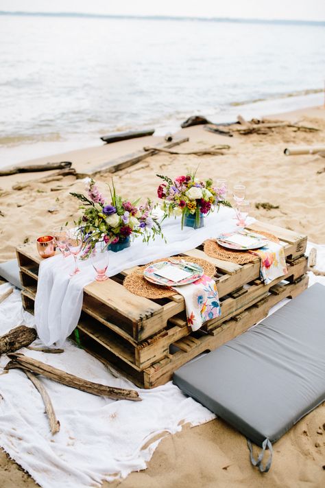 Bohemian Beach Wedding __Brandilynn_Aines_Photography_brandilynnainesphotography8 Floaty Bridesmaid Dresses, Beach Picnic Party, Bohemian Wedding Theme, Bohemian Beach Wedding, Beach Wedding Centerpieces, Wedding Dresses Videos, Beach Picnics, Boho Beach Wedding, Boho Picnic