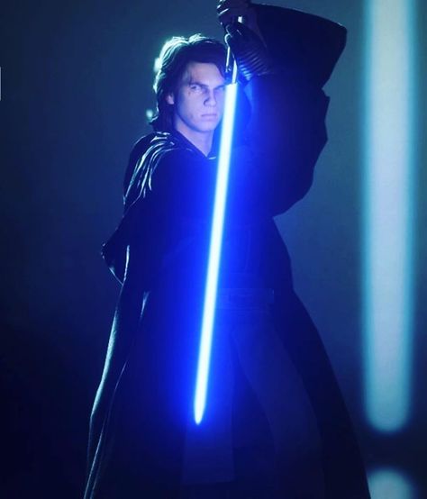 Anakin Skywalker on Instagram: “Battlefront 2.  Who’s your favourite character to use in Battlefront 2?” Anakin Skywalker Lightsaber, The Doom Slayer, Jake Lloyd, Anakin Skywalker Hayden Christensen, Space Balls, Star Wars Battlefront 2, Anakin Skywalker Darth Vader, Star Wars Fanfiction, Dark Side Of The Force