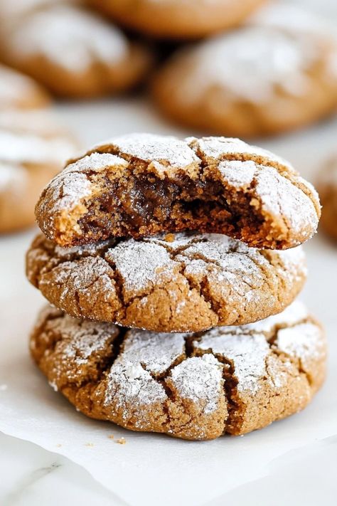 Sweet and warmly spiced, these gingerbread crinkle cookies are soft, chewy, and totally gorgeous. They're the perfect festive treat for the holiday season! Gingerbread Kringle Cookies, Ginger Crinkles Cookies, Chewy Soft Gingerbread Cookies, Gingerbread Crinkle Cookies Recipe, Best Gingerbread Cookies Recipe, Drop Gingerbread Cookies, Soft Ginger Bread Cookies, Moist Gingerbread Cookies, Gingerbread Crinkles