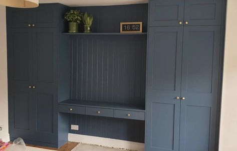 Blue Fitted Wardrobes, Vanity In Closet, Ikea Built In Wardrobes, Small Appartement, Alcove Cabinets, Birthday Bedroom, Master Closet Design, Clear Clutter, Ikea Built In