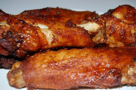 Crispy Baked Turkey Wings, Fried Turkey Wings Recipe, Cajun Fried Turkey, Bake Turkey Wings Recipe, Wings Recipe Baked, Oven Baked Bbq Chicken, Smoked Turkey Wings, Baked Turkey Wings, Cajun Turkey