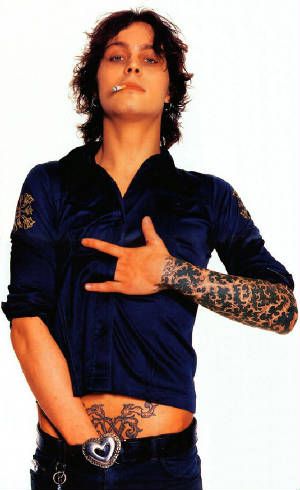 Ville Valo! Ville Valo, Him Band, Attractive People, Most Beautiful Man, New Pictures, Pretty People, A Man, Musician, Villa