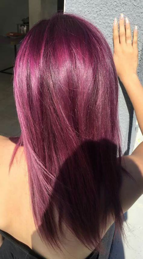 Dark Pink Hair, Bright Pink Hair, Magenta Hair, Pink Hair Dye, Red Hair Inspo, Cute Hair Colors, Hair Streaks, Dyed Hair Inspiration, Hair Dye Ideas