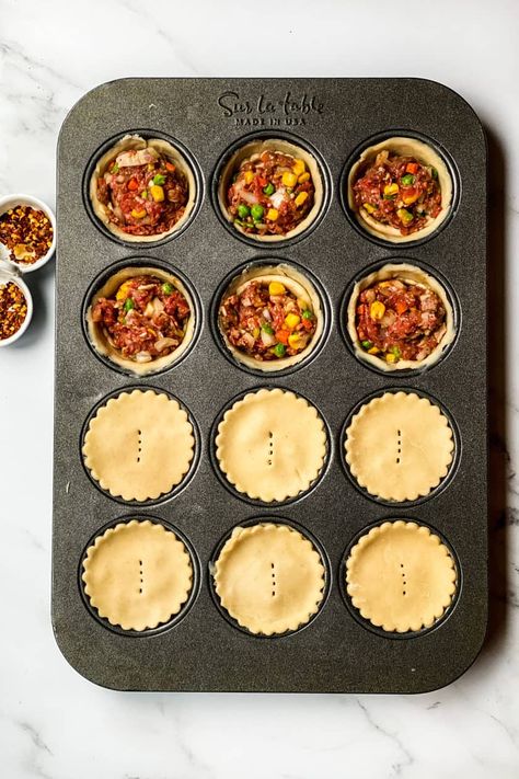 Pub Style Beef Pot Pies in Muffins Tins is a celebration in every bite. Simple to make, utterly delicious, fun to serve, and perfect as an appetizer or the main event. Meat Muffin Recipes, Mini Beef Pot Pies, Crochet Christmas Ornaments Free Patterns, Diy Crochet Christmas, Mini Pot Pies, Ear Warmer Crochet, Beef Pot Pies, Savory Pies Recipes, Beef Pies