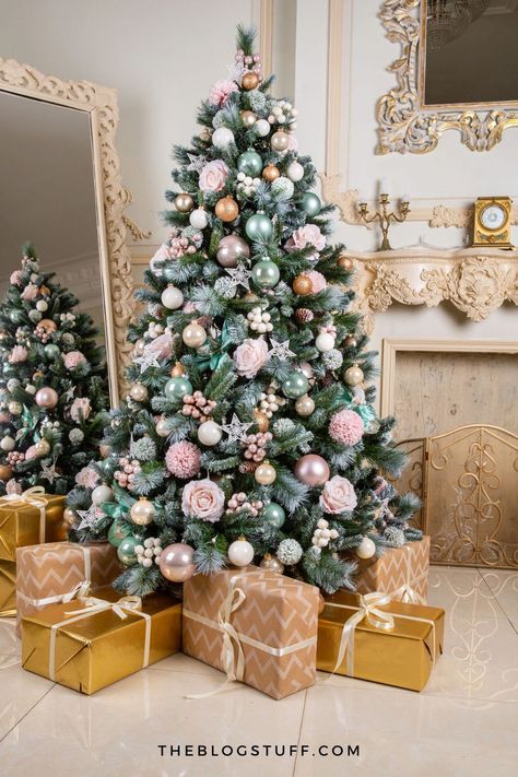 Pink-themed Christmas tree decorated with soft pastel ornaments and gold accents. Cute Christmas Tree Ideas, Pink Christmas Tree Decor, Pink Xmas Tree, Cute Pink Christmas, Pastel Christmas Decor, Christmas Tree Decor Ideas, Tree Decor Ideas, Xmas Tree Decoration, Pink Xmas