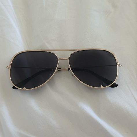 Aviator sunglasses Aviators Aesthetic, Aviator Sunglasses Aesthetic, American Miku, Country Sunglasses, Vintage Sunglasses Aesthetic, Aviator Aesthetic, Aviator Sunglasses Outfit, Sunglasses Aviators, Lucky Number 13