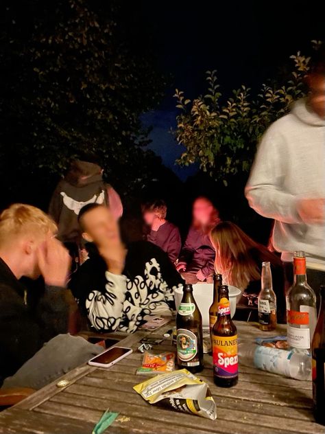 Chill With Friends Night, Bbq Night Party, Thunder Lyrics, Backyard Barbeque Party, Disposable Bbq, 2024 Manifesting, Party Crowd, Drunk Party, Friends Memories