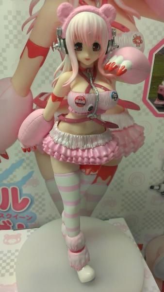 Super Sonico Gloomy Bear, Sonico Gloomy Bear, Sonico Figure, Bear Anime, Cool Figures, Super Sonico, Gloomy Bear, Cute Figures, 3d Figures