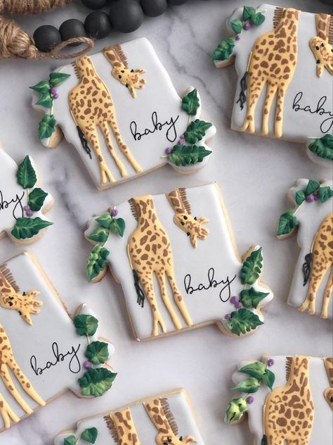 Gender Reveal Giraffe Theme, Giraffe Royal Icing Cookies, Giraffe Decorated Cookies, Giraffe Gender Reveal Party, Safari Themed Cookies, Safari Baby Shower Boy Cookies, Giraffe Theme Baby Shower Ideas, Baby Giraffe Baby Shower Theme, Safari Cookies Decorated