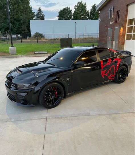 Hellcat Astethic, Dodge Charger Hellcat Custom, Black Hellcat, Car Decorations Ideas, Hellcat Car, Dodge Charger Gt, Cars 2023, Hellcat Charger, Hellcat Srt