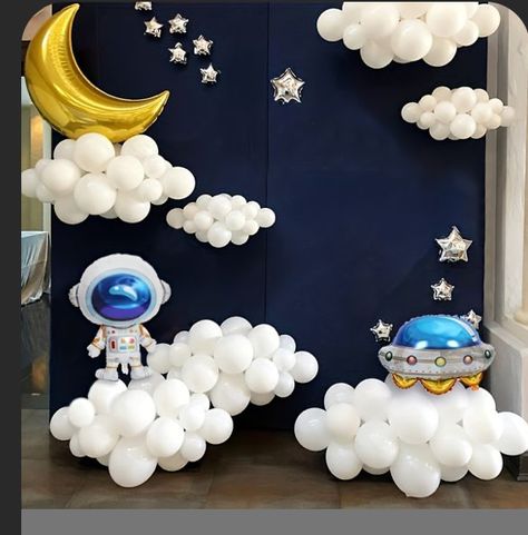 Astronaut Party, Boys 1st Birthday Party Ideas, Space Theme Party, Astronaut Birthday, Outer Space Party, Outer Space Theme, Baby Boy 1st Birthday Party, Diorama Ideas, Outer Space Birthday