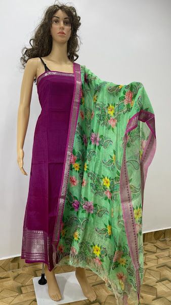 Cotton by mangalagiri pattu mangalagiri handloom top and dupatta @ Top(2.5m): cotton by mangalagiri pattu kanchi border handloom topDupatta(2.5m): cotton by mangalagiri pattu pure digital printed handloom dupattaPrice:3100+shipTo Buy, click here or Whatsapp image to chat directly with us: Whatsapp on+ 91 9502316419 Mangalagiri Cotton Dress Designs, Kalamkari Dress Material, Kalamkari Dress, Pattu Dress, Dress Designs For Stitching, Kalamkari Dresses, Dupatta Top, Dress Materials Cotton, Long Frock