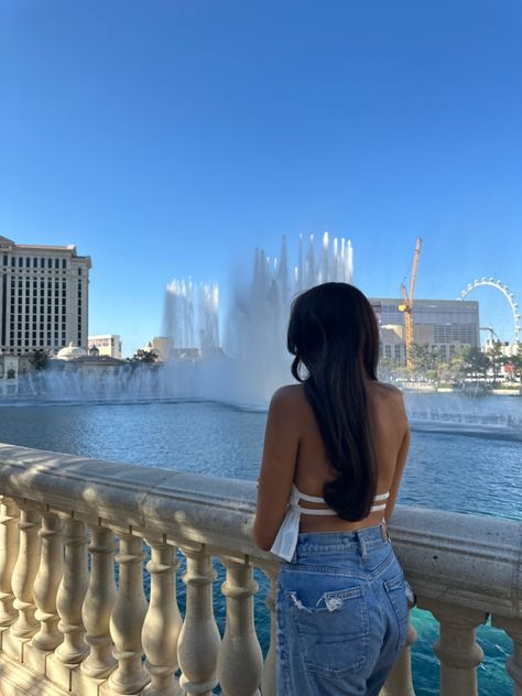 Vegas Pics Aesthetic, Los Vegas Outfits, Birthday Photoshoot 22, Vegas Poses, Vegas Mood Board, Las Vegas Pics, Vegas Photo Ideas, Las Vegas Outfit Summer, Vegas Pics