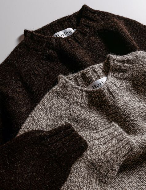 Mens Sweater Aesthetic, British Heritage Fashion, British Street Style, Cabin Sweater, Shetland Sweater, Wool Knit Sweater, Designer Names, Winter Outfits Aesthetic, Shetland Islands