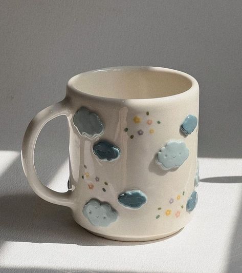 Ceramic Cafe, Ceramics Pottery Mugs, Ceramic Cutlery, Diy Pottery Painting, Pottery Painting Designs, Handmade Cups, Pretty Mugs, Cerámica Ideas, Pottery Crafts