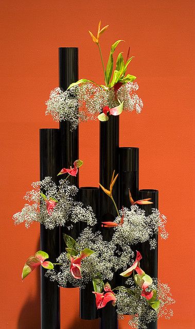 Japanese Floral Design, Arreglos Ikebana, Ikebana Sogetsu, Table Pieces, Floral Art Arrangements, Beauty Dish, Sogetsu Ikebana, Unique Flower Arrangements, Ikebana Flower Arrangement