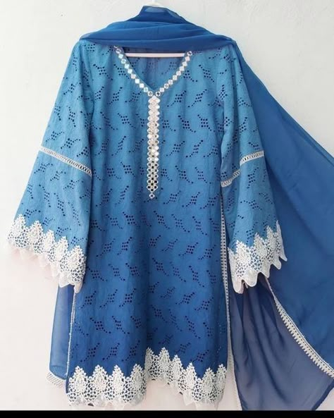 Women Shirt Designs, Chicken Kari, Full Sleeves Design, Lace Suit, Suits Pakistani, Lace Dress Design, Simple Kurta Designs, Latest Dress Design, Dress Design Patterns