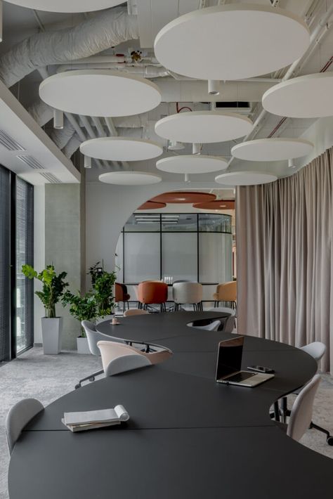 » Sanofi office by The Design Group Architect Office Interior Design Modern, Open Ceiling Office, Innovation Aesthetic, Technology Office Design, High Ceiling Office, Architect Aesthetic, Nature And Technology, Styl Hampton, Acoustic Ceiling Panels