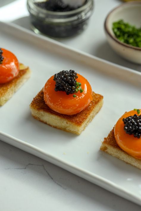 Egg & Caviar Toasties - Food My Muse Engagement Meal Ideas, Fine Dining Brunch, Fine Dining Hors D'oeuvres, Starter Fine Dining, Fine Dining Canapes, Gourmet Eggs, Fancy Starters, Luxurious Food, Caviar Appetizers