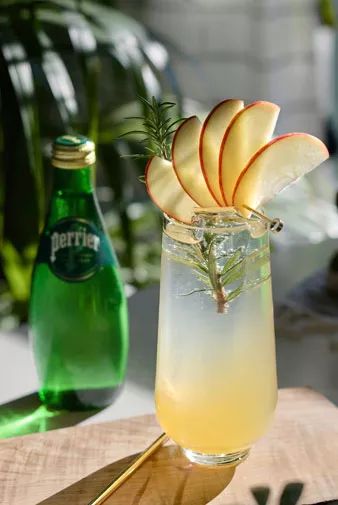 Savory Apple Collins | Perrier Vodka Cocktail Recipes Apple Pie Vodka Recipe, Apple Pucker Cocktails, Gin And Apple Cocktail, Apple Pie Infused Vodka, E&j Apple Brandy Cocktail Recipes, Vodka Cocktails Recipes, Honey Syrup, Highball Glass, Sparkling Water