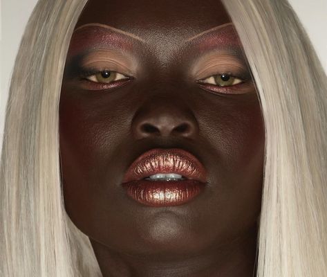 moodynympho Makeup For Black Skin, Artistic Fashion, Ethereal Makeup, Cool Makeup Looks, Creative Makeup Looks, Makeup Transformation, Make Up Inspo, Makeup Obsession, Editorial Makeup