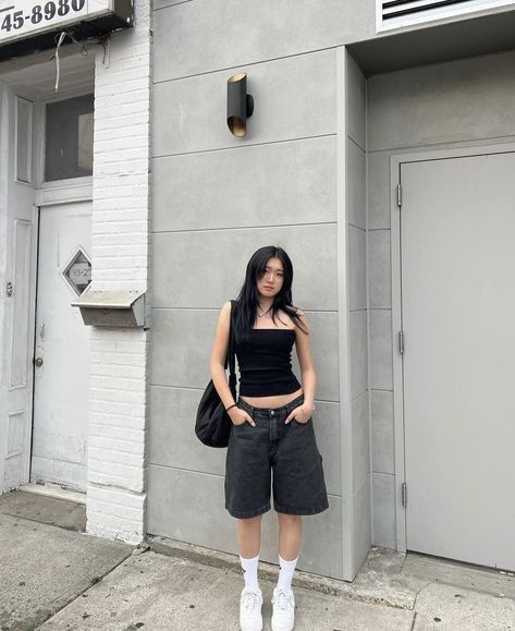 Japan Aesthetic Style, Shopping Outfit Ideas Summer, Jorts Korean Outfit, Japan Vacation Outfit Summer, Tokyo Fits Summer, Summer K Fashion, Acubi Style Summer, Outfit With Jorts Girl, Korean Summer Fits