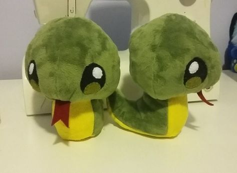 Cute Snake Plush, Snake Plush Pattern, Mha Dorm, Snake Plushie, Slytherin Squad, Plant Plush, Snake Stuffed Animal, Snake Cakes, Snake Plush