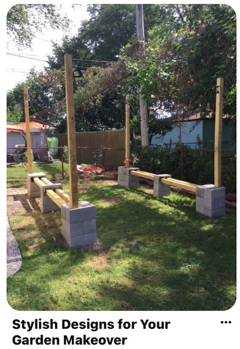 Yard Perimeter Ideas, Wooden Fence Design, Backyard Wood Fence, Wood Fence Ideas, Concrete Benches, Diy Backyard Patio, Cheap Backyard, Backyard Seating, Backyard Diy Projects