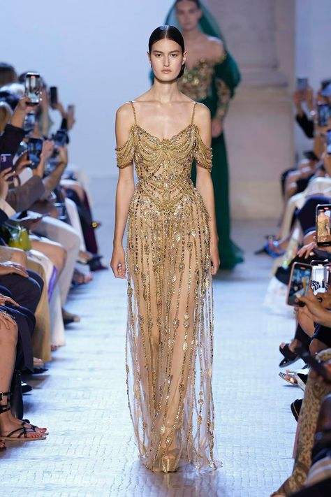 2023 Paris Fashion, 2023 Couture, Paris Fashion Week Runway, Runway Gowns, Fashion Show Runway, Haute Couture Gowns, Elie Saab Couture, Runway Fashion Couture, Runway Outfits