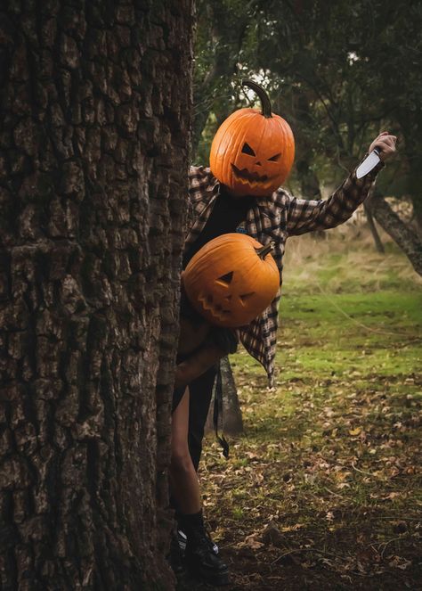 Pumpkin Head Photoshoot Mom And Daughter, Punkin Head Photo Shoot, Ghost Photoshoot Ideas, Pumpkinhead Photoshoot, Pumpkin Couple, Pumpkin Shoot, Pumpkin Pics, Halloween Photo Ideas, Pumpkin Photoshoot