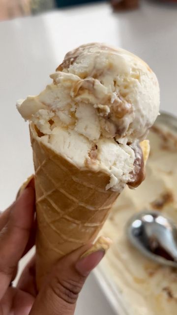 Cheroldine Kanana 🇳🇦 on Instagram: "I bet you didn’t know making ice cream was this easy, right? Well. I am here to tell you that it is and, it’s delicious. Homemade salted caramel ice cream which my kids almost went nuts for😅👌🏽😋 I used: 2 bottles of 300ml fresh cream (whipping cream or heavy cream) 1 tin condensed milk 1 tsp vanilla essence Homemade caramel sauce (recipe on my reels page) Make sure it sets for at least 4 hours . . . . . . . . . . . . #SaltedCaramelIcecream #homemadeicecre Caramel Ice Cream Aesthetic, Salted Caramel Ice Cream Aesthetic, Ice Cream Vanilla, Best Easy Dessert Recipes, Caramel Sauce Recipe, Homemade Salted Caramel, Making Ice Cream, Salted Caramel Ice Cream, Yogurt Popsicles