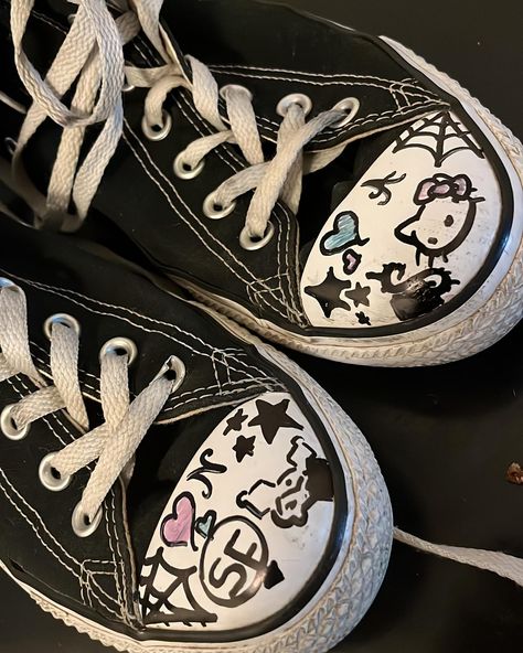 Customised my converse shoes 🫶🏼❤️ (I love you N <3) Should I start a sticker shop? I’ll do it if I get 150 votes for yes! #hellokitty #cute #sallyface #sanitysfall #doodle #drawing #art #customised #converse #aesthetic #instagram #artist Converse Marker Art, Drawing On Shoes Ideas Easy, What To Draw On Shoes, Write On Shoes, Converse With Doodles, Shoe Doodles Converse, Converse Doodle Ideas, Drawn On Converse Grunge, Converse Drawing Ideas