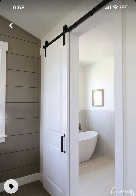 Interior Door Paint Colors, Interior Door Color, Vstupná Hala, Bathroom Barn Door, Painted Interior Doors, Trending Paint Colors, Door Paint Colors, Bathroom Paint Colors, Bedroom Paint Colors