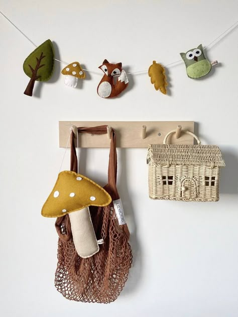 Woodland Mushroom Nursery, Mushroom Mobile, Mushroom Nursery, Mushroom Garland, Christmas Present Decoration, Mushroom Plush, Decorate The Room, Felt Mushroom, Felt Wall Hanging