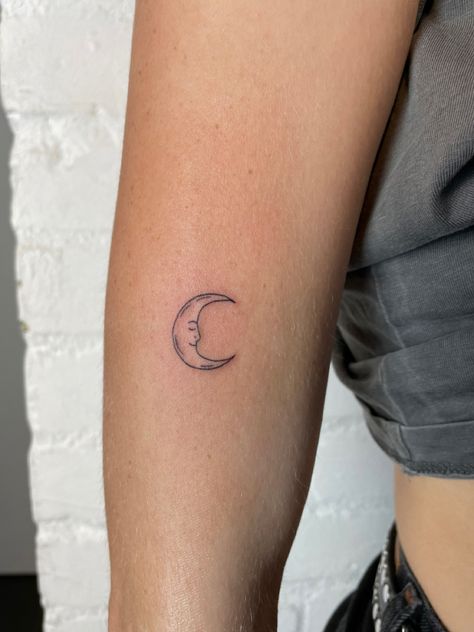 Moon Bicep Tattoo, Half Moon Tattoos For Women, The Moon And Back Tattoo, Moon Tramp Stamp, Cute Moon Tattoo, Tiny Moon Tattoo, Dainty Moon Tattoo, Moon Tattoos, Small Moon Tattoo