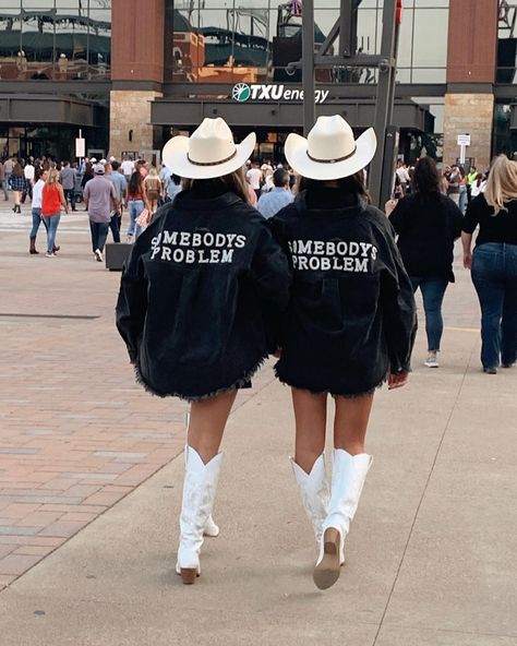 Nashville Glam Outfit Going Out, Matching Cowgirl Outfits, Country Glam Outfit Concert, Ribbon On Cowgirl Boots, Country Nashville Outfits, Cowgirl Dressy Outfits, Bachelorette Party Outfit Cowgirl, Chic Cowgirl Aesthetic, Cute Western Aesthetic